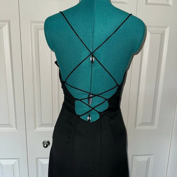 Black Ruffle Dress With Side Split - Picture 5 of 7